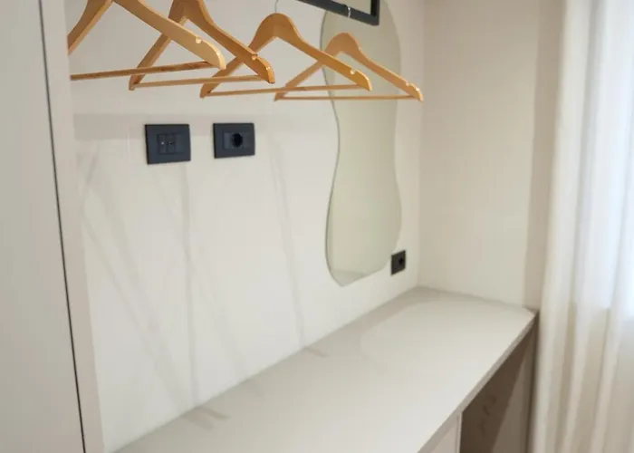 Huqi Luxury 1 Tirana