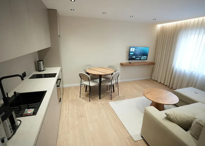 Apartamento Huqi Luxury 1 *